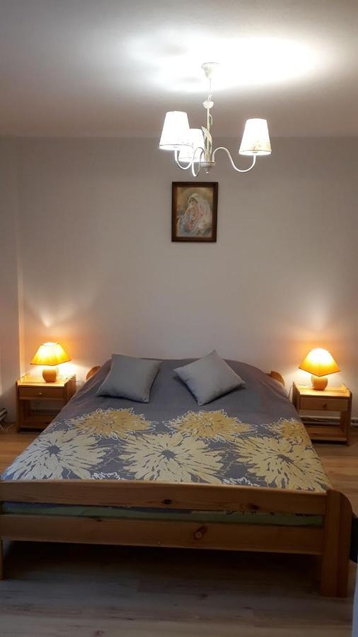 Arkadia Dom Nad Jeziorem Solinskim Homestay